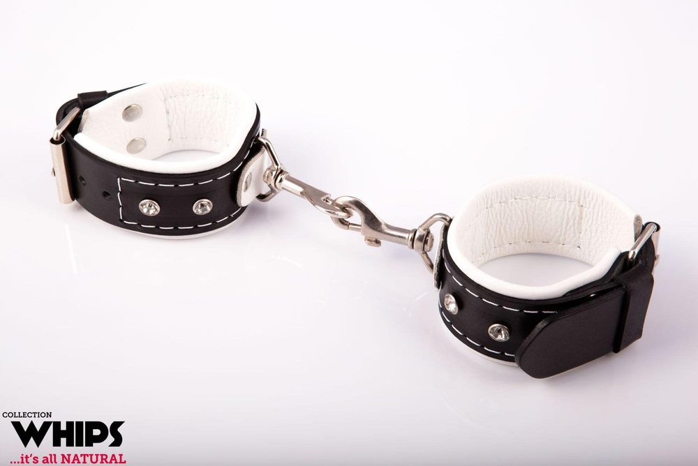 Kajdanki damskie Whips Collection białe skórzane z karabińczykami