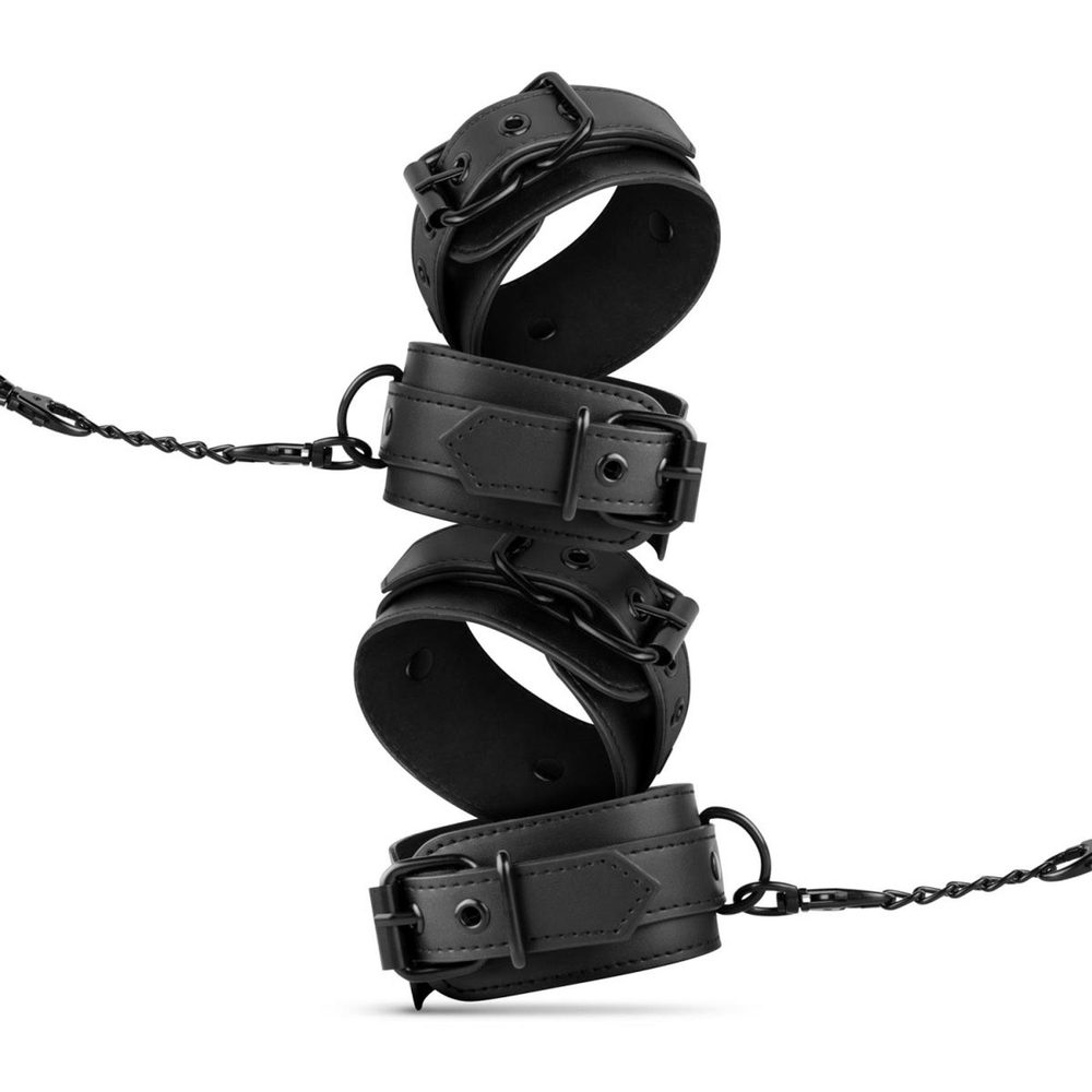 Zestaw bondage Bedroom Fantasies z kajdankami i świecami czarny